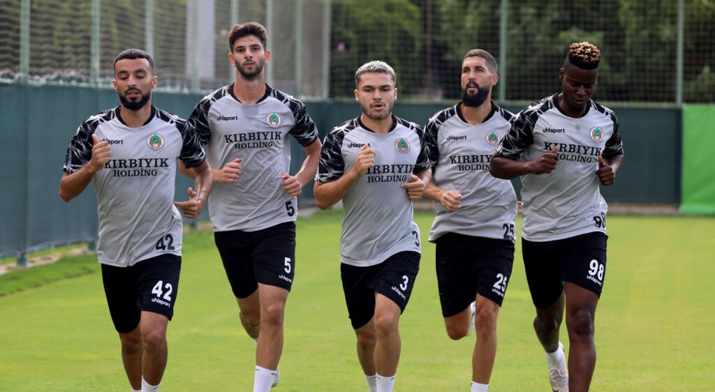 Alanyaspor, İstanbulspor maçı hazırlıklarına başladı