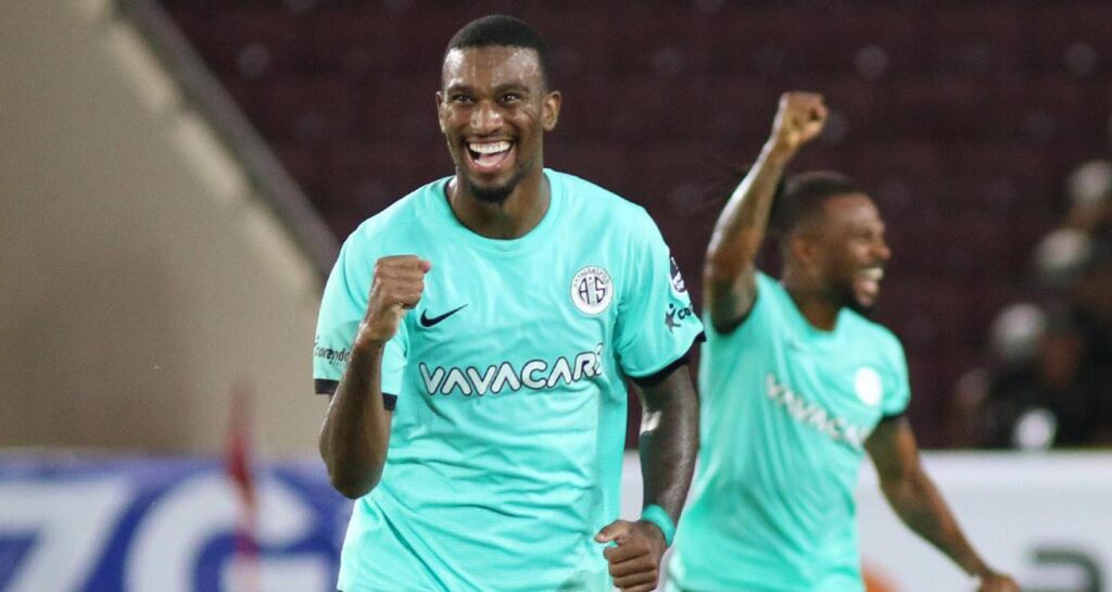 Antalyaspor’da Haji Wright atıyor, puanlar geliyor