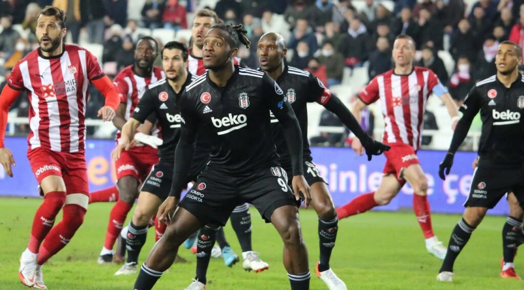 Beşiktaş ile Sivasspor 33. randevuda