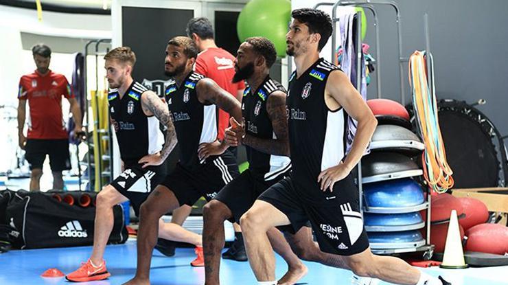Beşiktaş salonda çalıştı