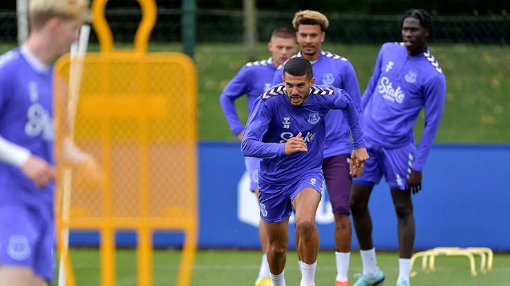 Beşiktaş’la anlaşan Dele Alli Everton antrenmanında