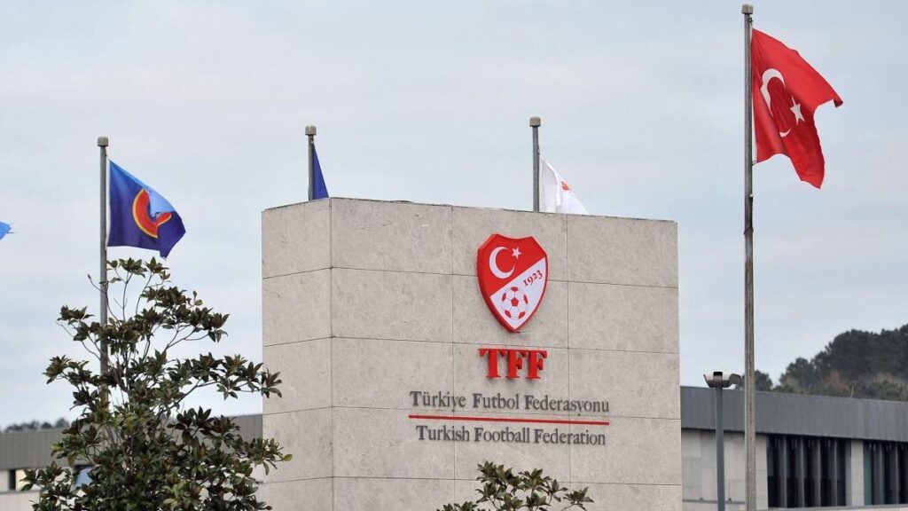 Fenerbahçe, Galatasaray ve Beşiktaş PFDK’ya sevk edildi