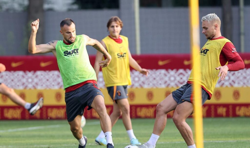 Galatasaray’da Trabzonspor mesaisi başladı