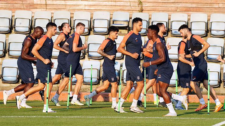 Medipol Başakşehir, Royal Antwerp maçı hazırlıklarını tamamladı