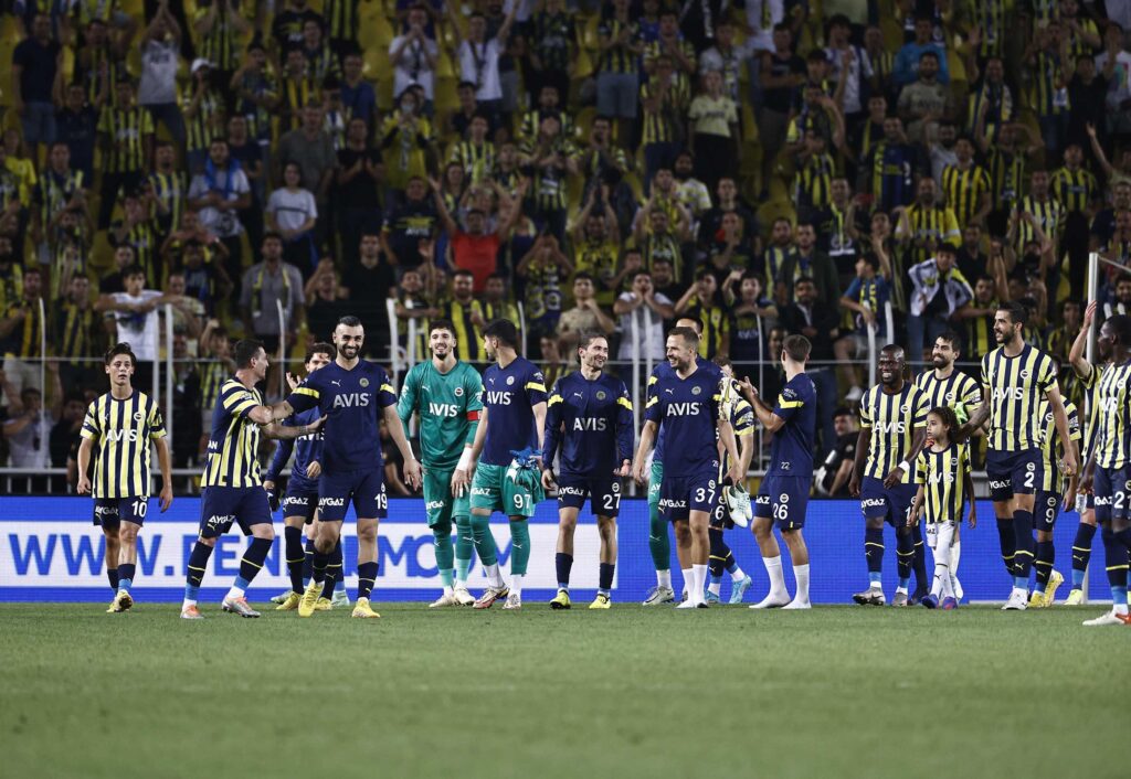 Rennes’den Fenerbahçe yorumu: Bizim için harika bir deneyim olacak