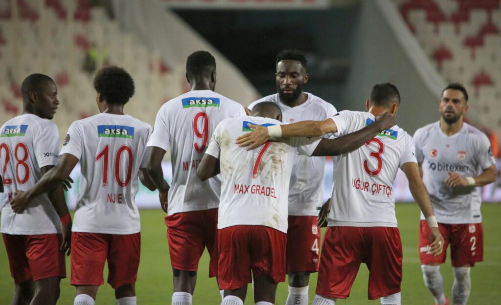 Sivasspor’da Max Gradel, gol sayısını 2’ye yükseltti