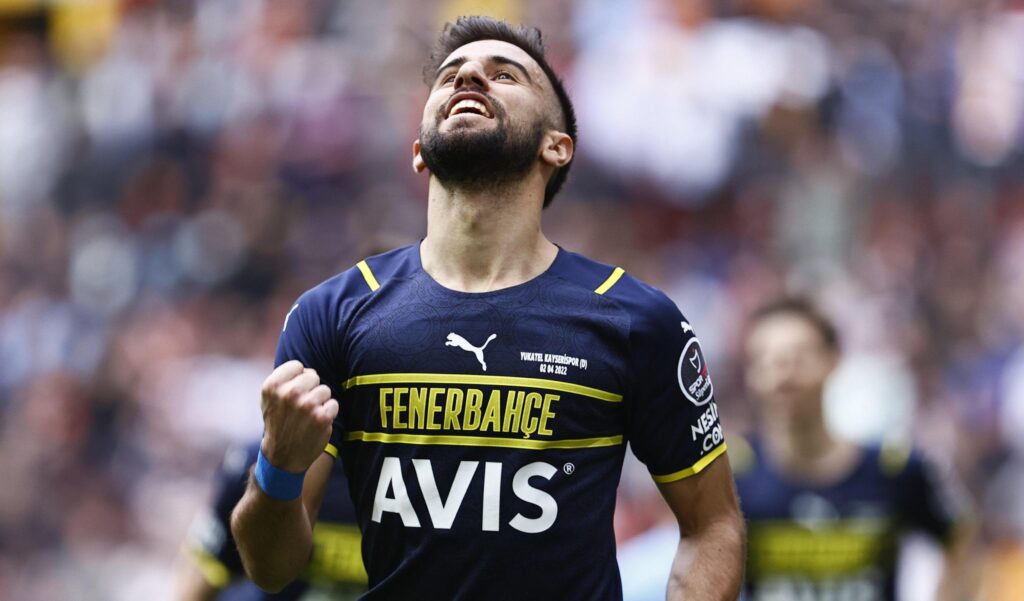 Son dakika haberi! Fenerbahçe’de Rossi’ye sürpriz talip