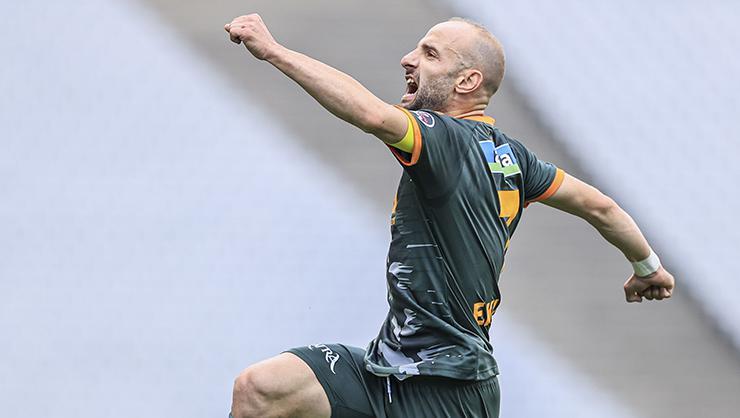 Son dakika Trabzonspor transfer haberi! Efecan Karaca yeniden gündemde