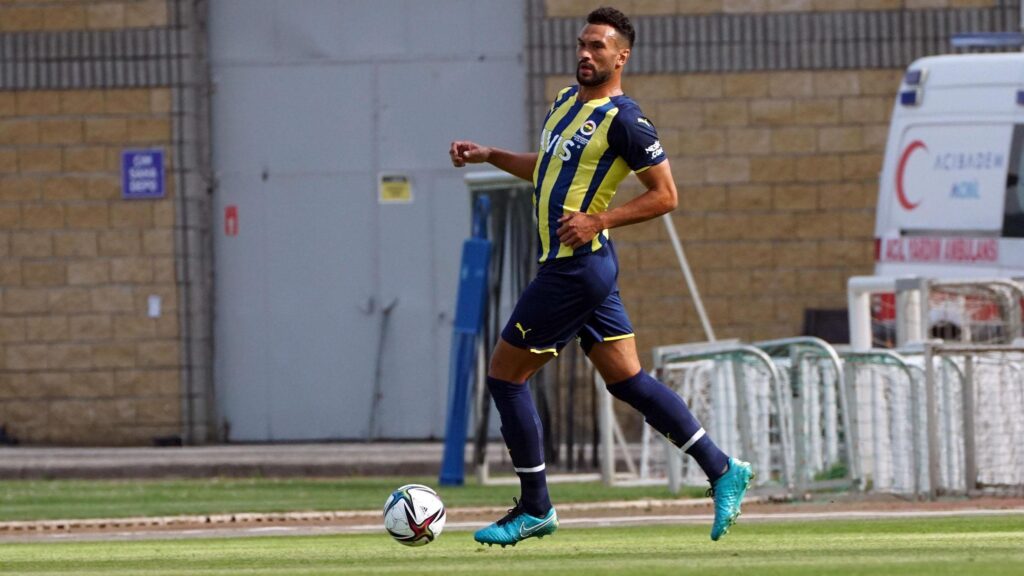 Transfer haberi: Blackburn, Fenerbahçe’den ayrılan Caulker’ın peşinde