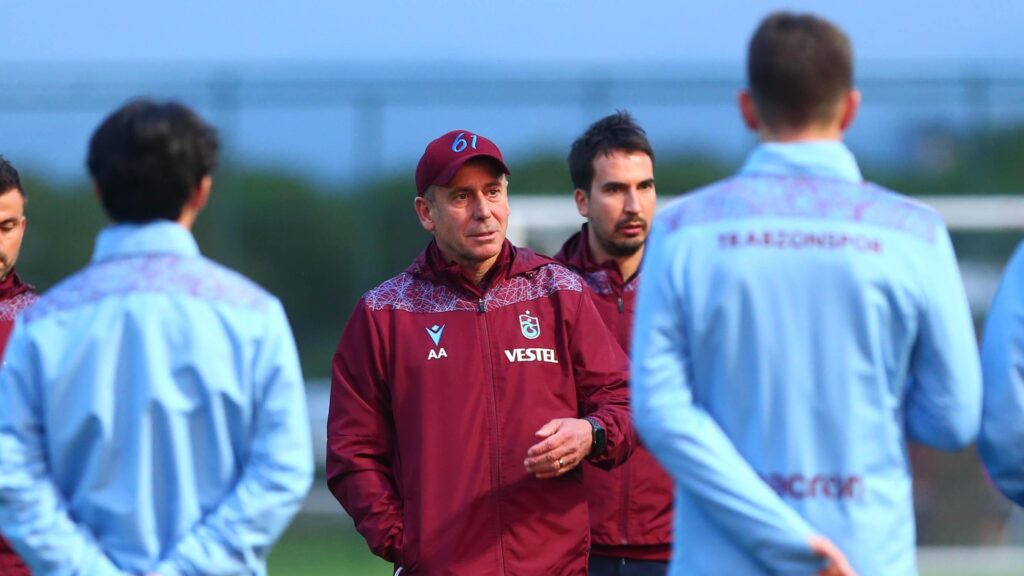 Abdullah Avcı, Trabzonspor’da liderleri belirledi! Bartra, Hamsik ve Maxi Gomez