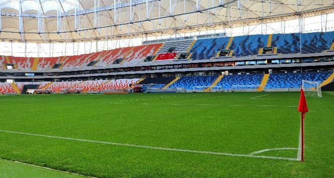 Adana Demirspor – Galatasaray maçı için 100 metrekarelik ekran