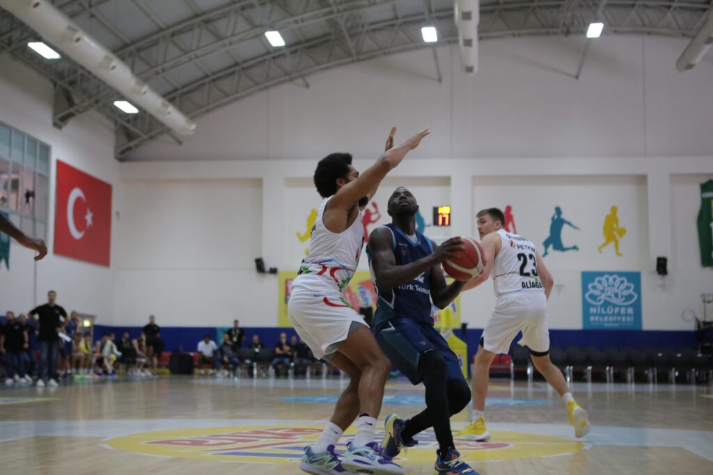 Aliağa Petkimspor – Türk Telekom: 63-59