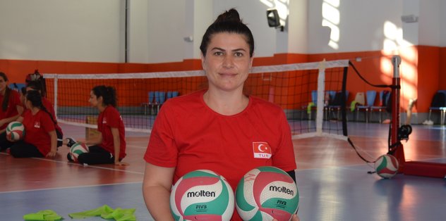 Bacağını kaybeden Göksu Kendier voleybol sayesinde hayata tutundu