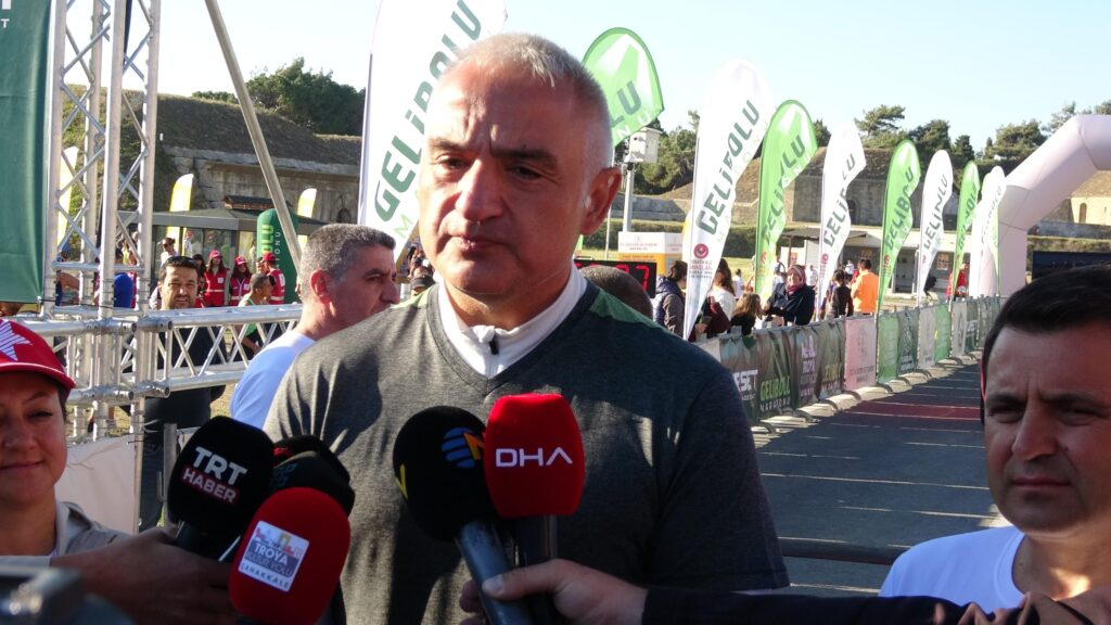 Bakan Ersoy: Bisiklet parkuru EuroVelo rotaları içine dahil edilecek