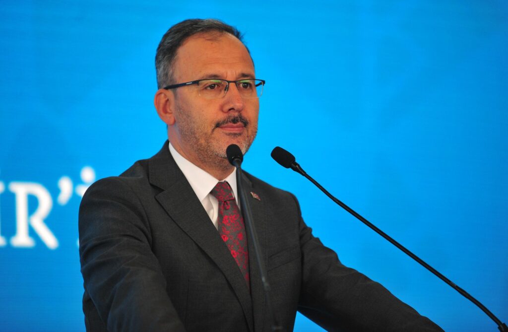 Bakan Kasapoğlu’ndan, İskender Zülfikari için tebrik mesajı