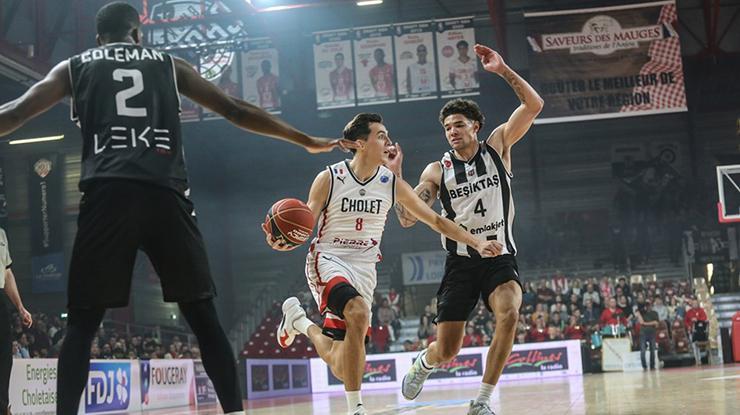 Beşiktaş: 62 – Cholet Basket: 93