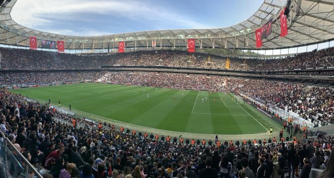 Beşiktaş – Fenerbahçe derbisinin bilet fiyatları açıklandı