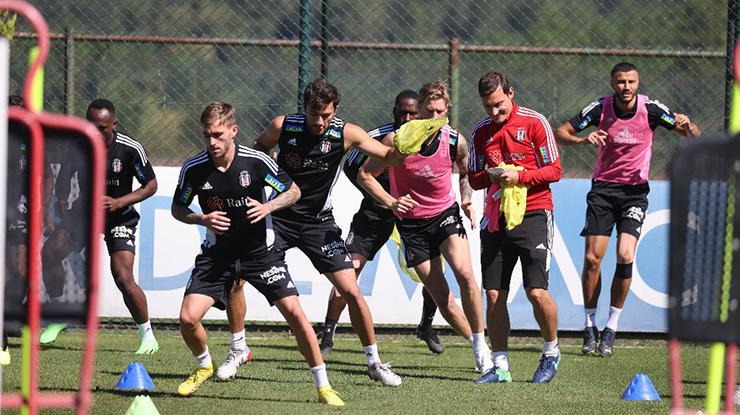 Beşiktaş, günü çift antrenman ile tamamladı