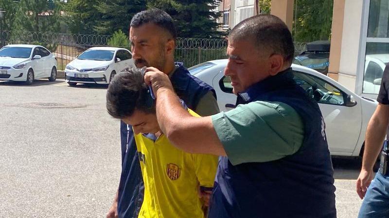 Beşiktaşlı futbolculara saldıran taraftara hapis istemi!