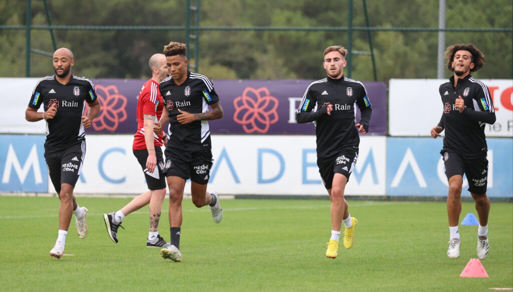 Beşiktaş’ta izin bitti, Fenerbahçe maçı hazırlıkları başladı