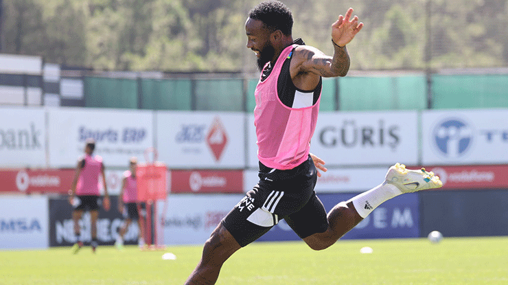 Beşiktaş’ta Kevin N’Koudou rekabete hazır
