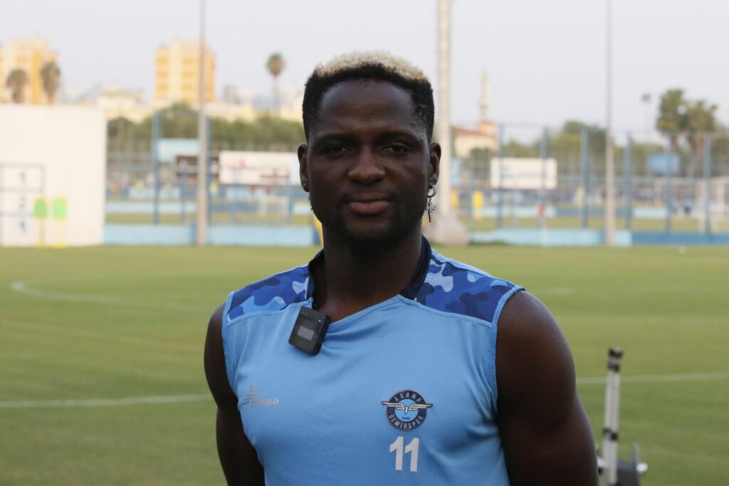 David Akintola: Yapmak istediğim tek şey maçlarda galip gelmek