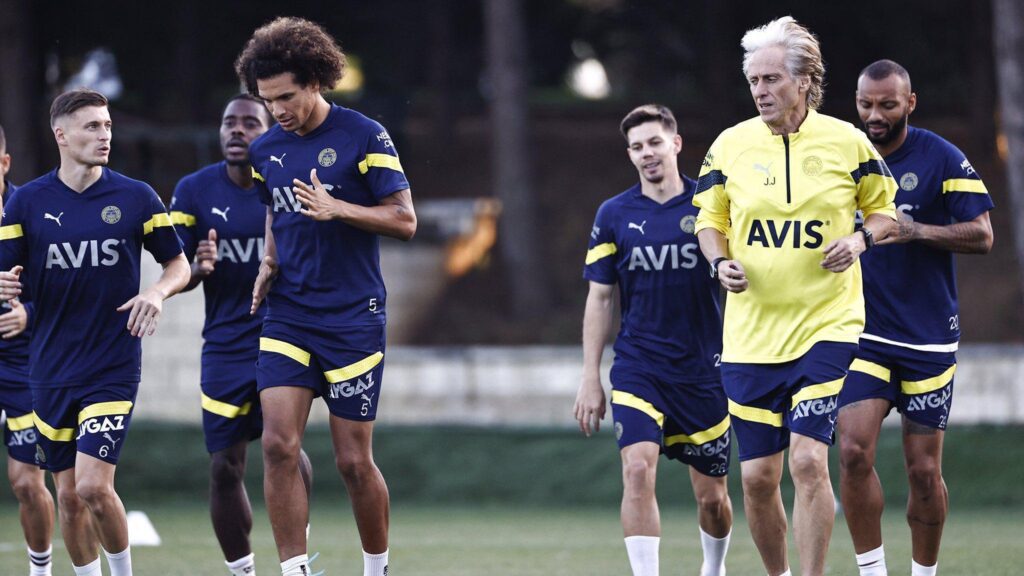 Fenerbahçe, Rennes maçının hazırlıklarına başladı