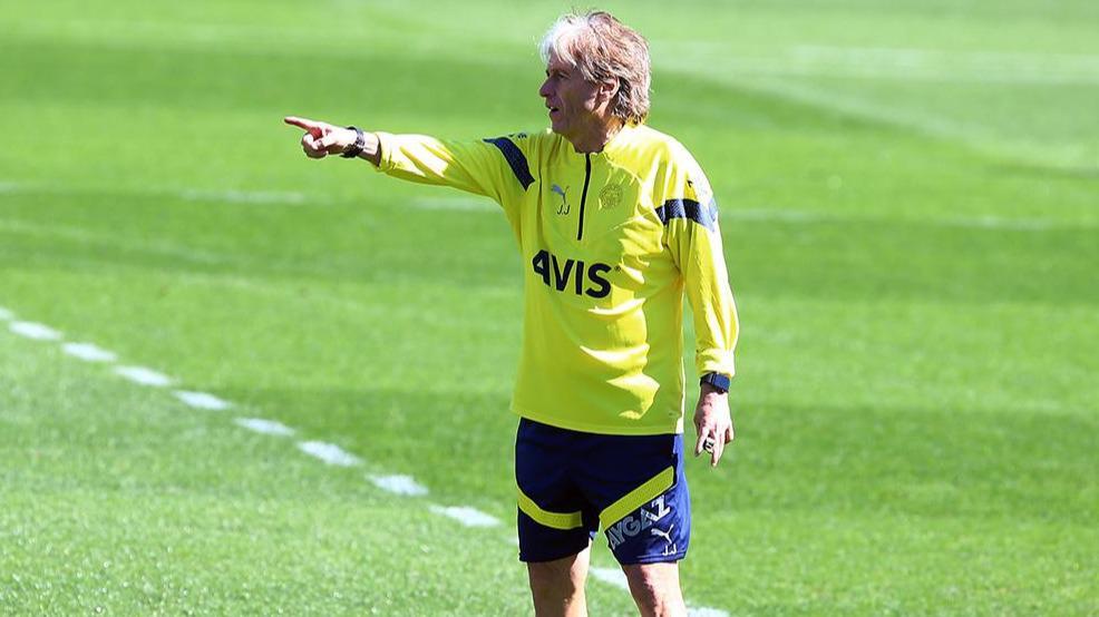 Fenerbahçe’de Jorge Jesus golcüsünü arıyor!