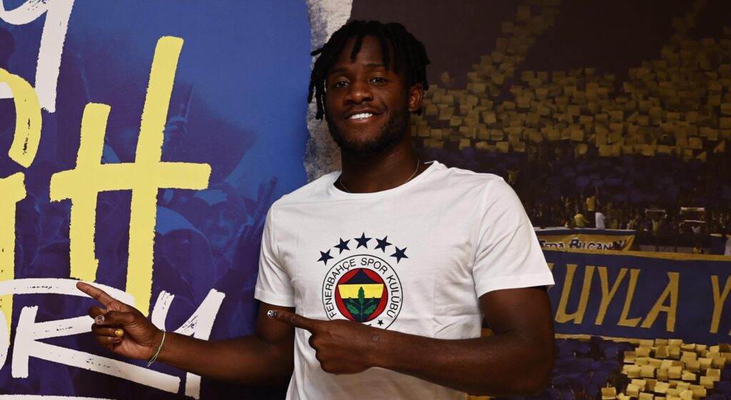 Fenerbahçe’nin yeni golcüsü Michy Batshuayi: Sabırsızlıkla takımım için gol atmayı bekliyorum