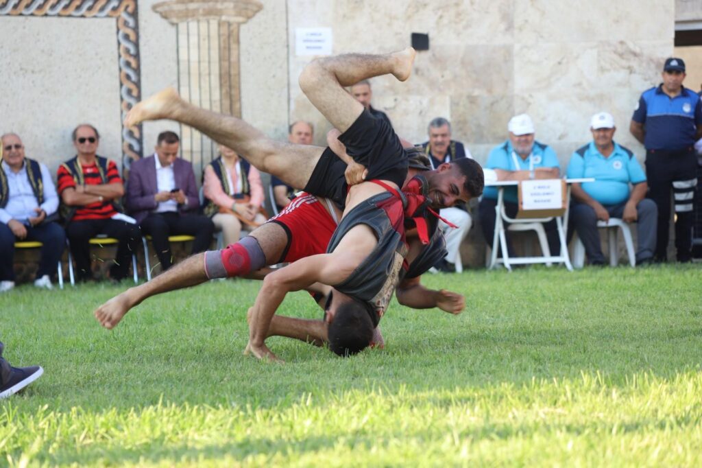 Hatay’da 11. Dünya Aba Güreşleri başladı