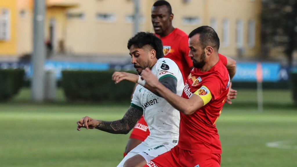 Kayserispor ile Giresunspor hazırlık maçında berabere kaldı