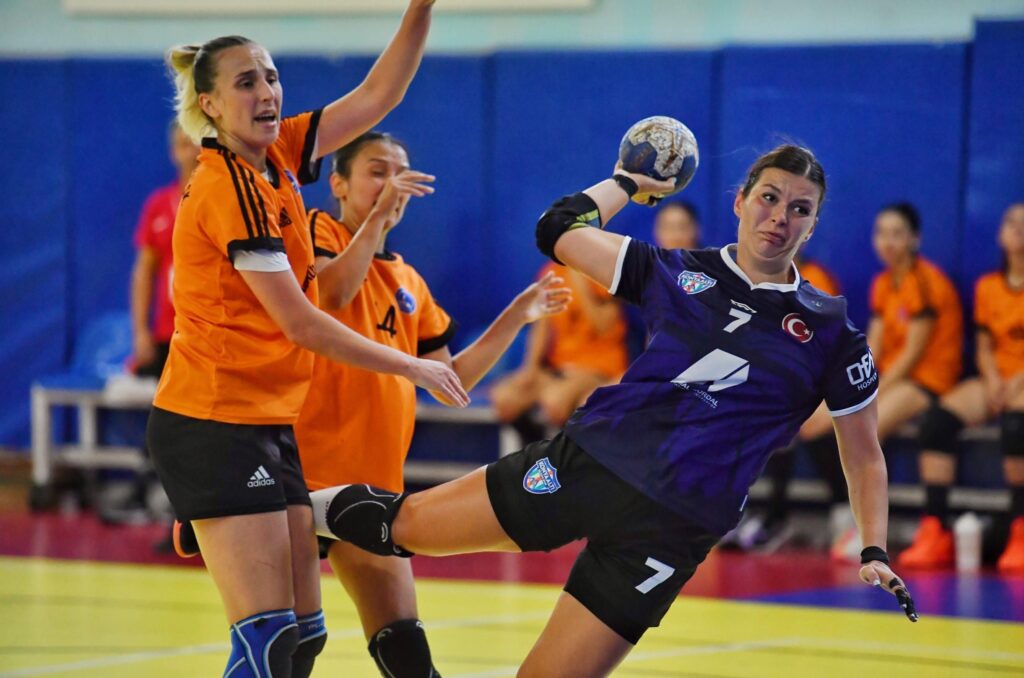 Konyaaltı Belediyespor, yeni sezona galibiyetle başladı