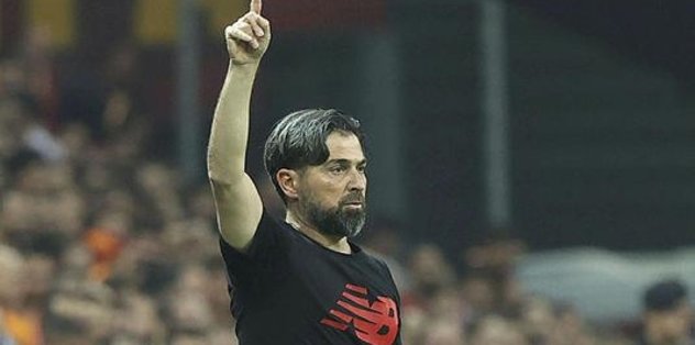 Konyaspor Teknik Direktörü İlhan Palut Galatasaray maçı sonrası açıklamalarda bulundu