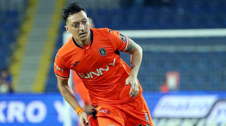 Mesut Özil’den kötü haber! 3 ay yok