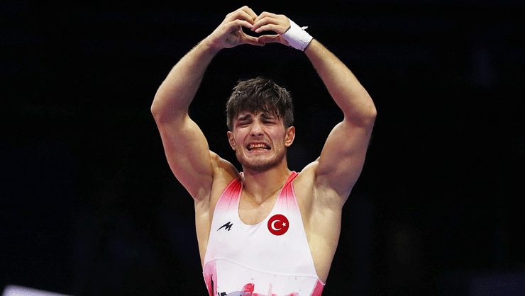 Milli güreşçi Yunus Emre Başar, Dünya Şampiyonası’nda bronz madalya kazandı