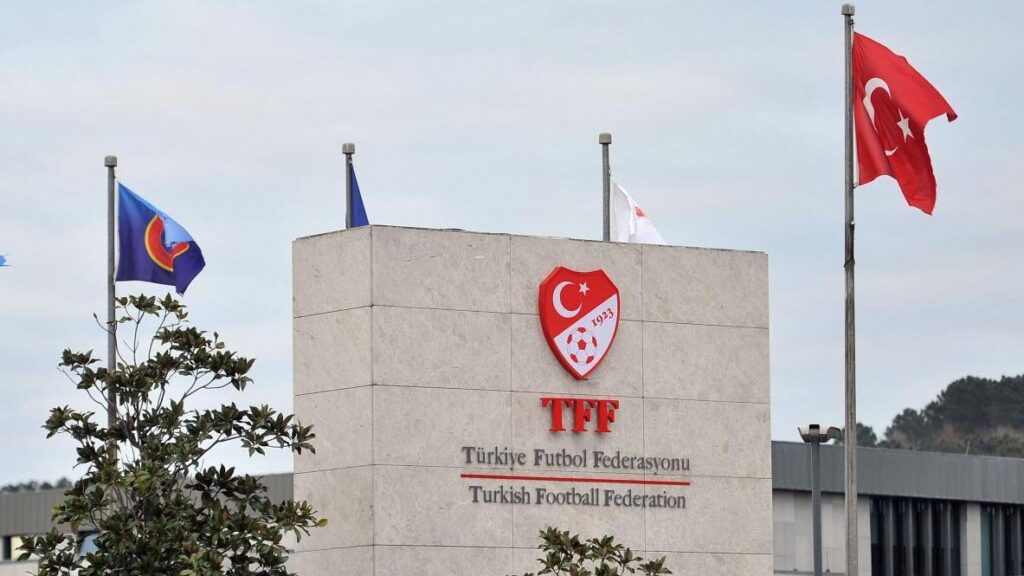 PFDK’dan Beşiktaş, Fenerbahçe, Galatasaray ve Trabzonspor’a para cezası