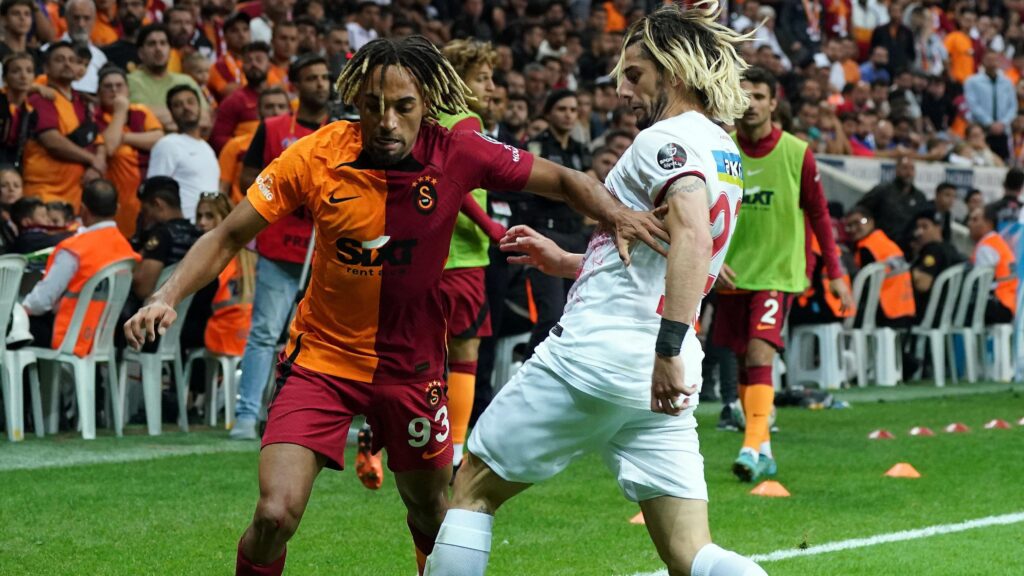 Rigobert Song’tan Sacha Boey açıklaması: Sonsuza kadar bekleyemeyiz