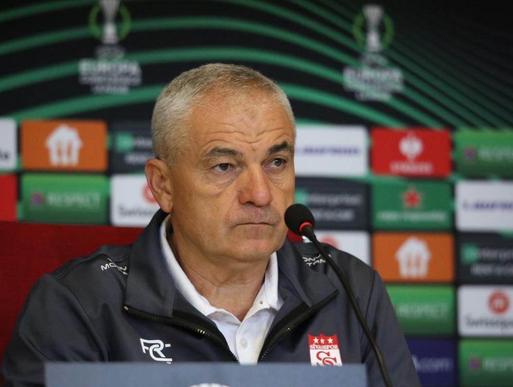 Rıza Çalımbay: Oyuncularımı kutluyorum