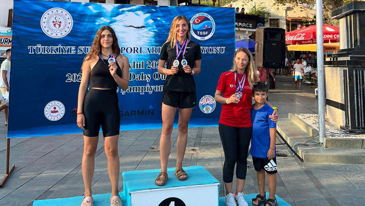 Serbest dalış rekortmeni Şahika Ercümen, 2 günde 2 birincilik kazandı