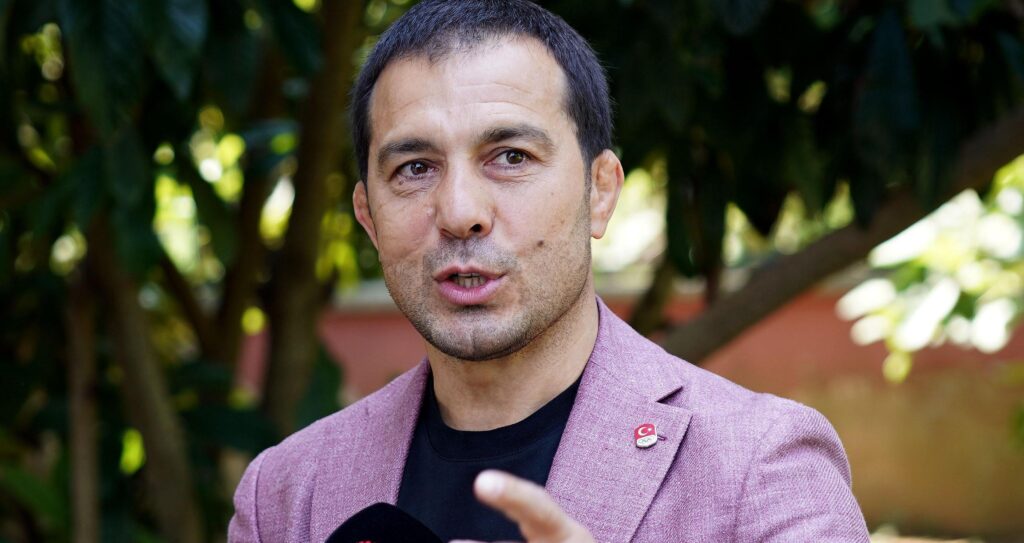 Şeref Eroğlu: Türk güreşinde yeni yüzler, yeni nefesler arıyoruz