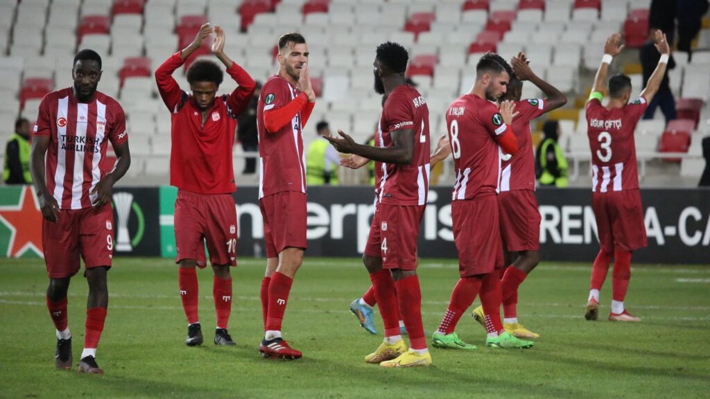 Sivasspor ile İstanbulspor ligde ilk kez karşılaşacak