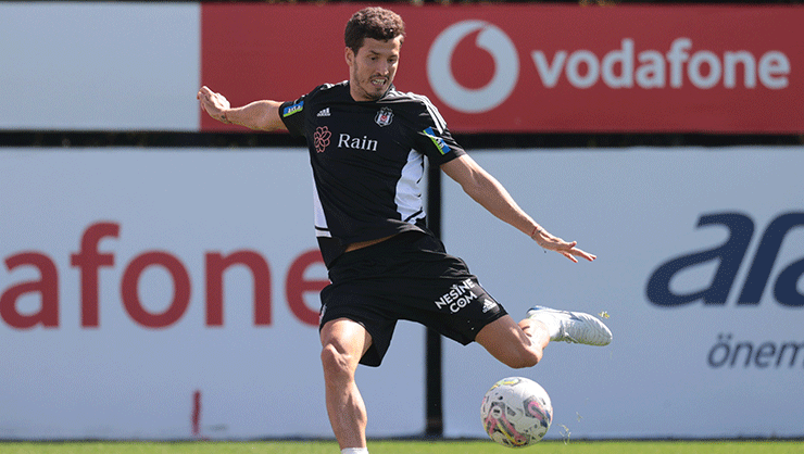Son dakika Beşiktaş haberi! Salih Uçan’da sıcak gelişme!