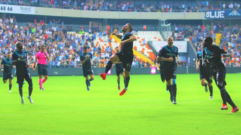 Süper Lig’de milli araya Adana Demirspor lider girdi