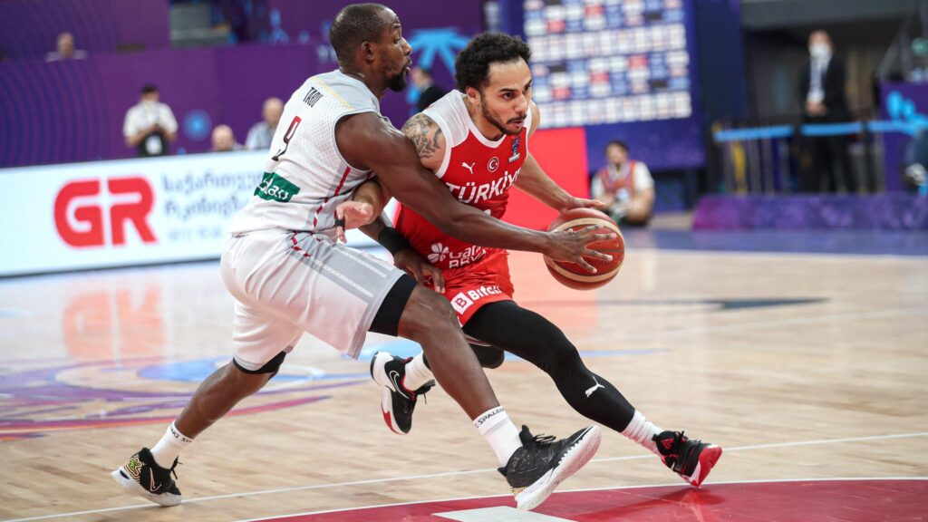 TBF’den Shane Larkin açıklaması