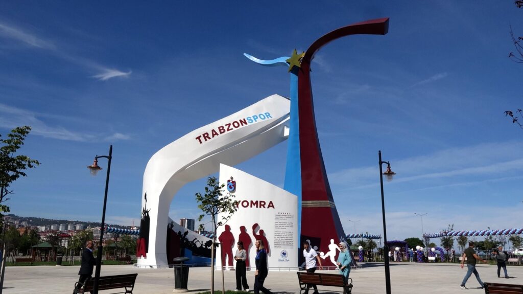 Trabzonspor Şampiyonluk Anıtı törenle açıldı
