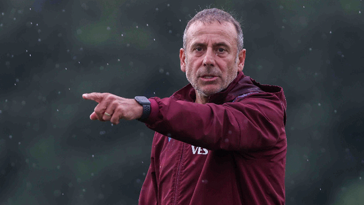 Trabzonspor’da Abdullah Avcı futbolcuları yoğun fikstüre hazırlıyor