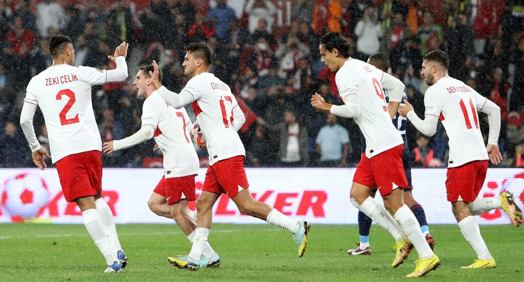 TRT’den futbolseverlere milli maç ve dünya kupası maçları öncesi bilgilendirme