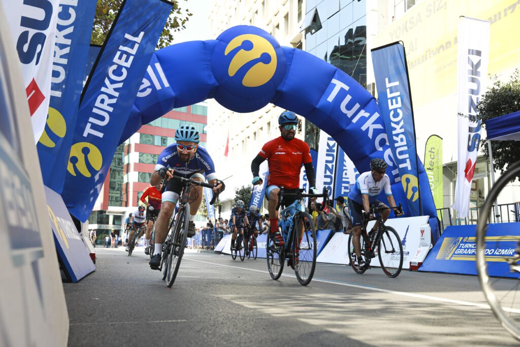 Turkcell GranFondo İzmir’de pedallar Sürdürülebilir Bir Dünya İçin döndü