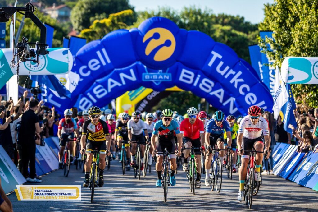 Turkcell Granfondo Yol Bisiklet Yarışı heyecanı İzmir’de yaşanacak