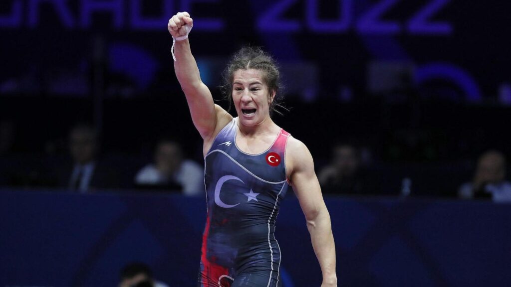 Yasemin Adar Yiğit: Bayrağımızı dalgalandırıp, İstiklal Marşımızı okutacağız